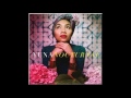 Yuna Lights Camera