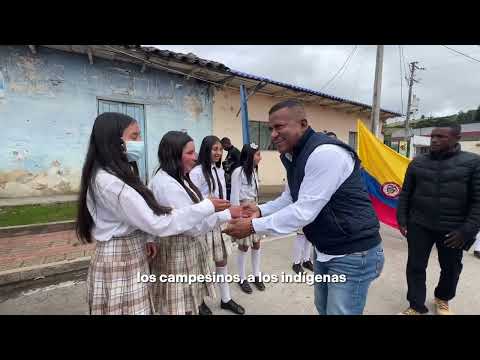 Impulsamos el mercado de ganado y entregamos dotaciones escolares en #Iles