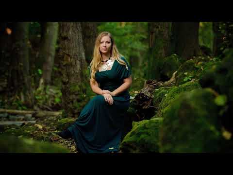 Tímár Sára - Gyimesi asszonymulatság