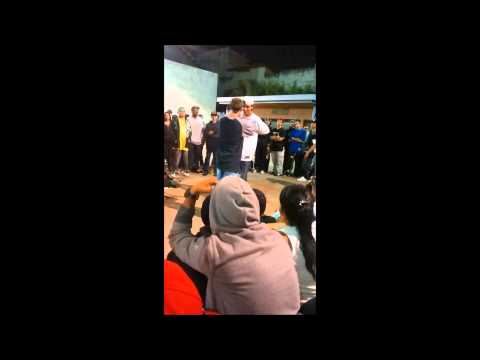 8 batalla de gallos - Belen C16 evanz vs mono ek