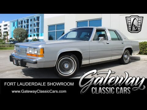 1988 Ford Crown Victoria (CC-1969264) for sale in O'Fallon, Illinois