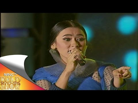 Eva Puka " Tarik Selimut " - MNCTV Road Show Lampung (3/10)