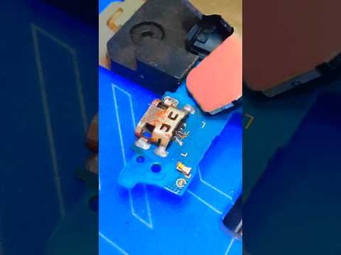 কাস্টমার যখন অবুঝ 🥲😩 #tech #technology #mobilerepair