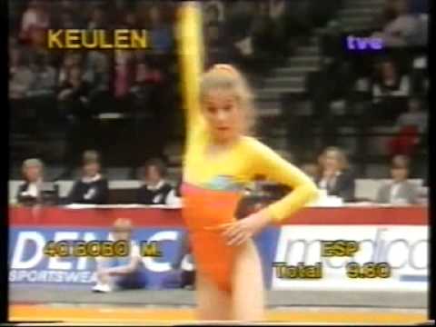 Vídeo: Marta Bobo. Exercicio con mazas. Viena, 1984