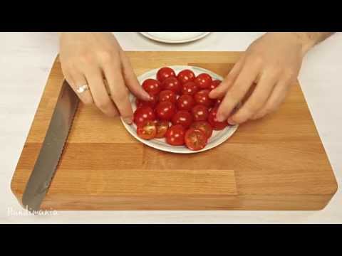 Cut tomatoes like a boss (in 5 seconds)