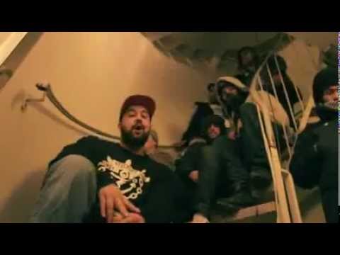 Aki feat. Kapten Röd - När Solen Går Ner (Official Video) #rödnovember