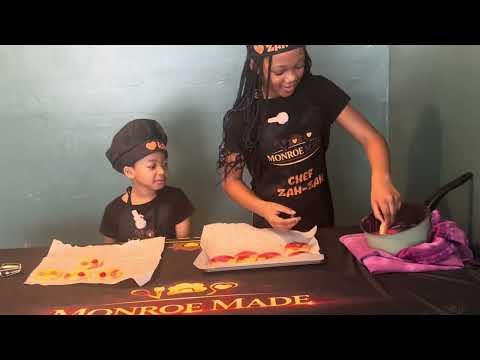 Rah-Rah & Zah-Zah Make Pineapple Heart Candied Fruit 🍍💖 | Valentine Special
