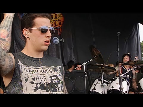 Avenged Sevenfold - Almost Easy - Vans Warped Tour 2007 (AI Upscaled to 1440p 48fps)