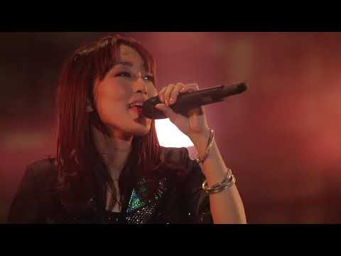 Yoko Hikasa - 17 FLOWERS