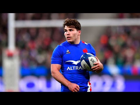 12 minutes of Antoine Dupont being very good at rugby