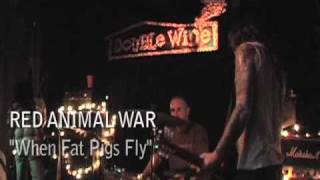 Red Animal War - When Fat Pigs Fly