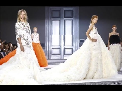 Giambattista Valli | Haute Couture Fall Winter 2015/2016 Preview | Exclusive
