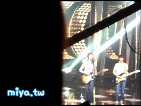 110522 Inkigayo CNBlue Min Hyuk