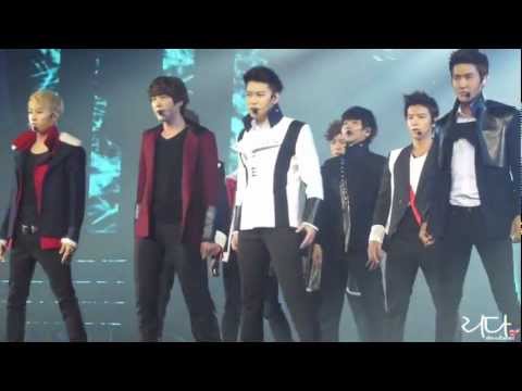 [HD FANCAM] 120406 Superman  - Super Show 4 Paris