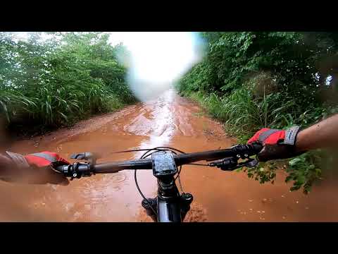 MTB # Muita chuva e lama nesse pedal Bruto com a Macucada e SóVai!