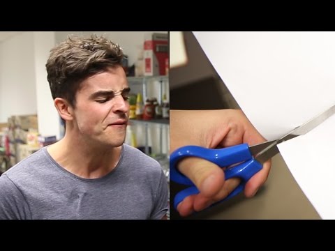13 Struggles All Left-Handed People Know To Be True