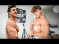 Mein erstes Posing mit 16!💪🏻 Paul korrigiert mich die ganze Zeit..😅