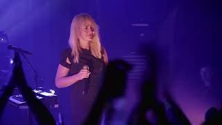 Metric | On A Slow Night (Acoustic) | Live 2023 | (13/18)