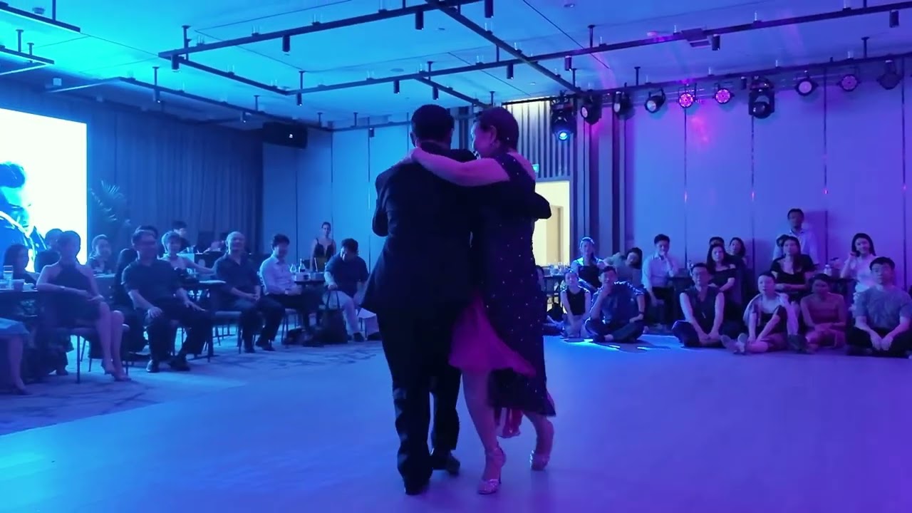 Vivian Yeh & Fernando Garcia 2/2 - Con Flauta Quitarra (Hector Varela) Milonga - Shanghai 2025
