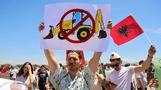 Bruselas lanza una advertencia a Albania por un proyecto turístico de lujo relacionado con Trump