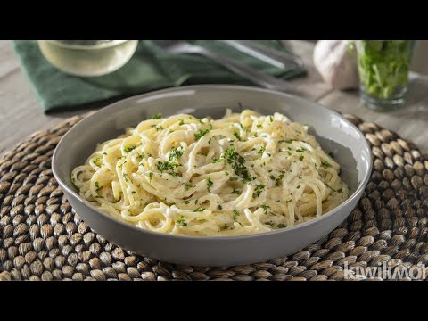 Cómo hacer Espagueti Blanco a la Crema | receta kiwilimón