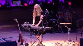 Juana Molina: Un día | La Ballena Azul