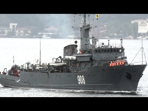 Russian Navy Minesweeper V.Admiral Zakharin and Tug MB-304 transit Istanbul towards Med - 07/11/2021