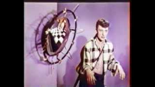 UNE BOUM CHEZ JOHN 1961 JOHNNY HALLYDAY par Studio-Louisiana.com