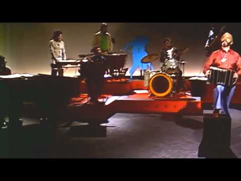 ASTOR PIAZZOLLA - "Violentango" (Video promocional)