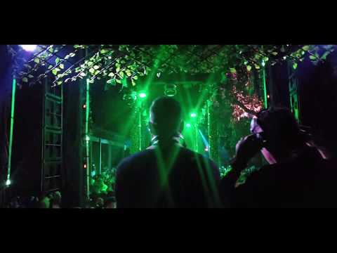 Crystalized ( Hot Bullet Remix) -  Fiorani b2b William Marques @ Warung Tour Maresias