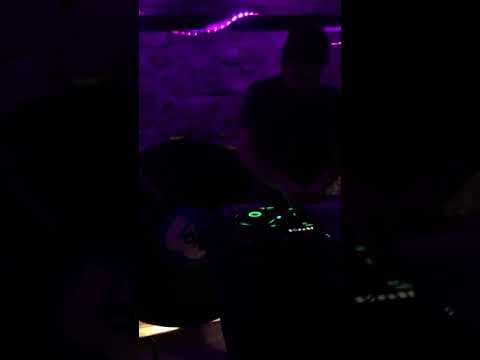 Echo, black & raw hard techno