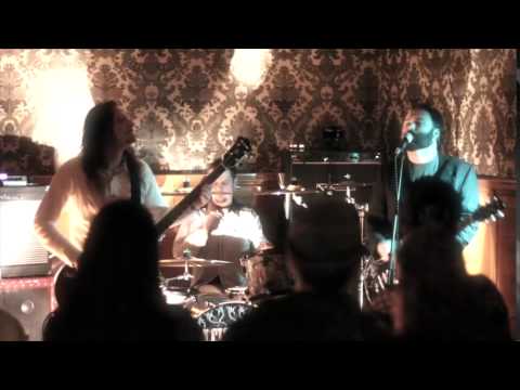 Halcion Halo   Crown for Nothing   Live at the 521