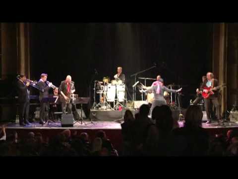 Hard Swing Travelin Man - Club des Belugas Orchestra - Live at the Rex Theatre 2010