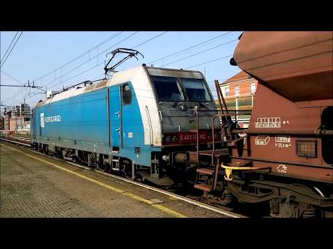 LE E.483 NORD CARGO CON CARRI MERCI IN TRANSITO A LAMBRATE (MI) 12 - 3 - 2016