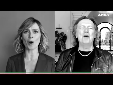 25 aprile, artisti cantano l'inno per la Polizia di Stato