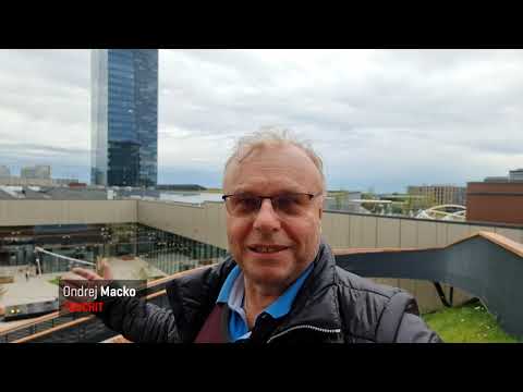 Obchodné centrum Nivy a obchody s elektronikou