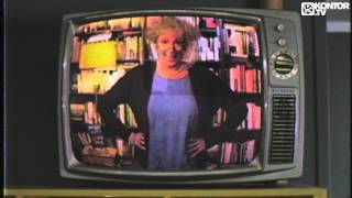 Oh Snap! &amp; Bombs Away – Squats (Official Video HD)