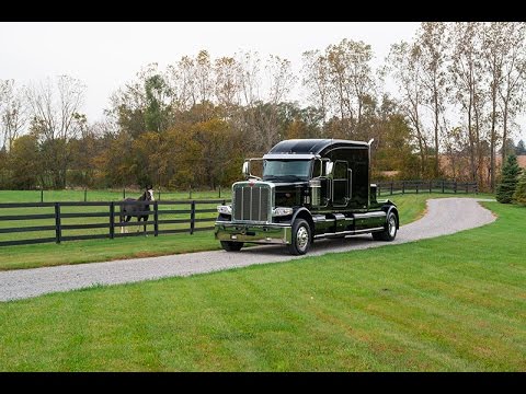 Peterbilt Crew Cab Ultra Tour by Bolt Custom Trucks