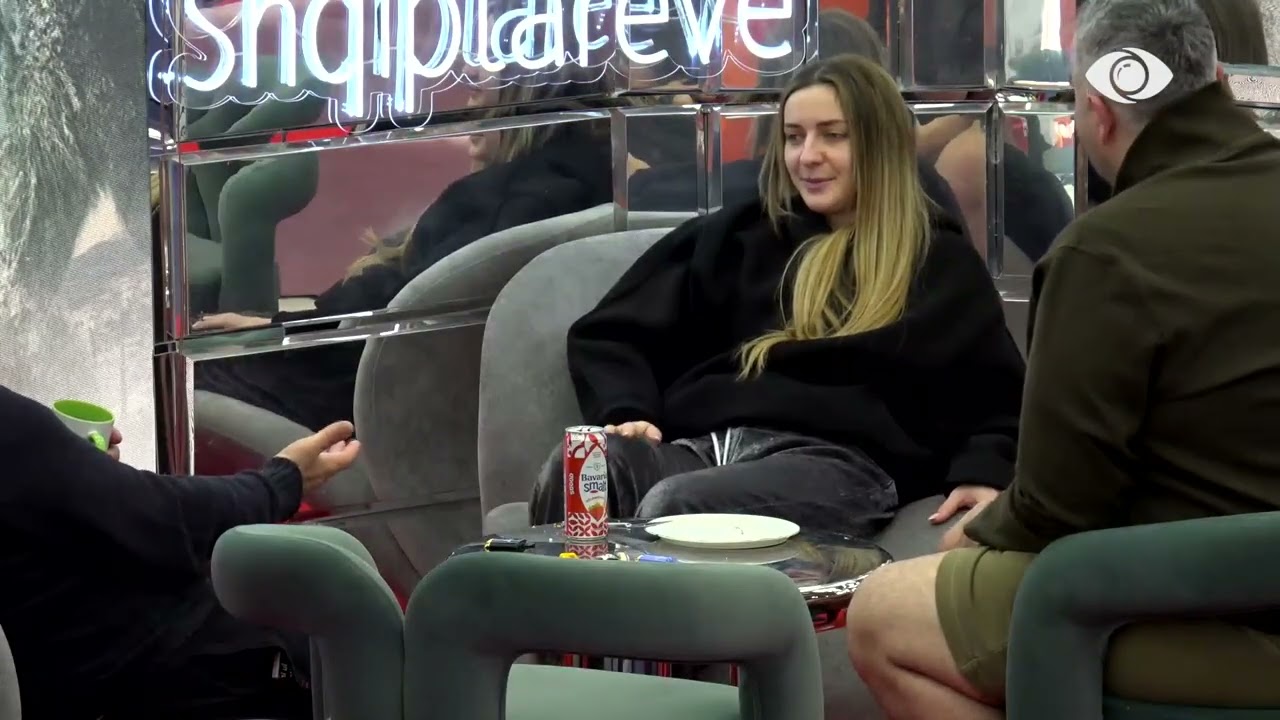 “A do të bëhesh si Selin?”/ Artani pyet Juelën, Rogerti: Mbylle gojën!