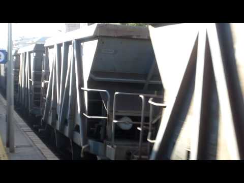 E 655 085 con treno merce a Cefalù