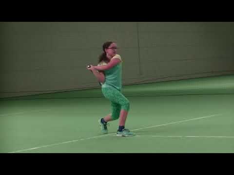 Domča (10 let) tenis backhand 1. 2. 2017