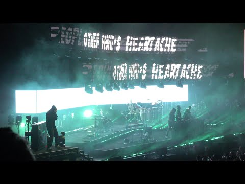 Other People's Heartache Mashup - Bastille @ Manchester AO Arena - LIVE - 14.11.25