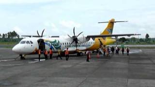 preview picture of video 'RP-C7250 , ATR-72-500 @ Cebu Pacific Air , Kalibo Airport , Philippines'