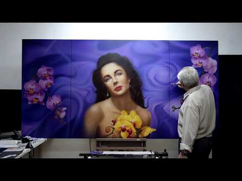 Belleza Ultravioleta  Aplicando veladuras al óleo al fondo