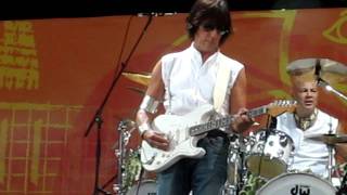 Jeff Beck Somewhere Over the Rainbow Guitar Crossraods Festival 6/26/10