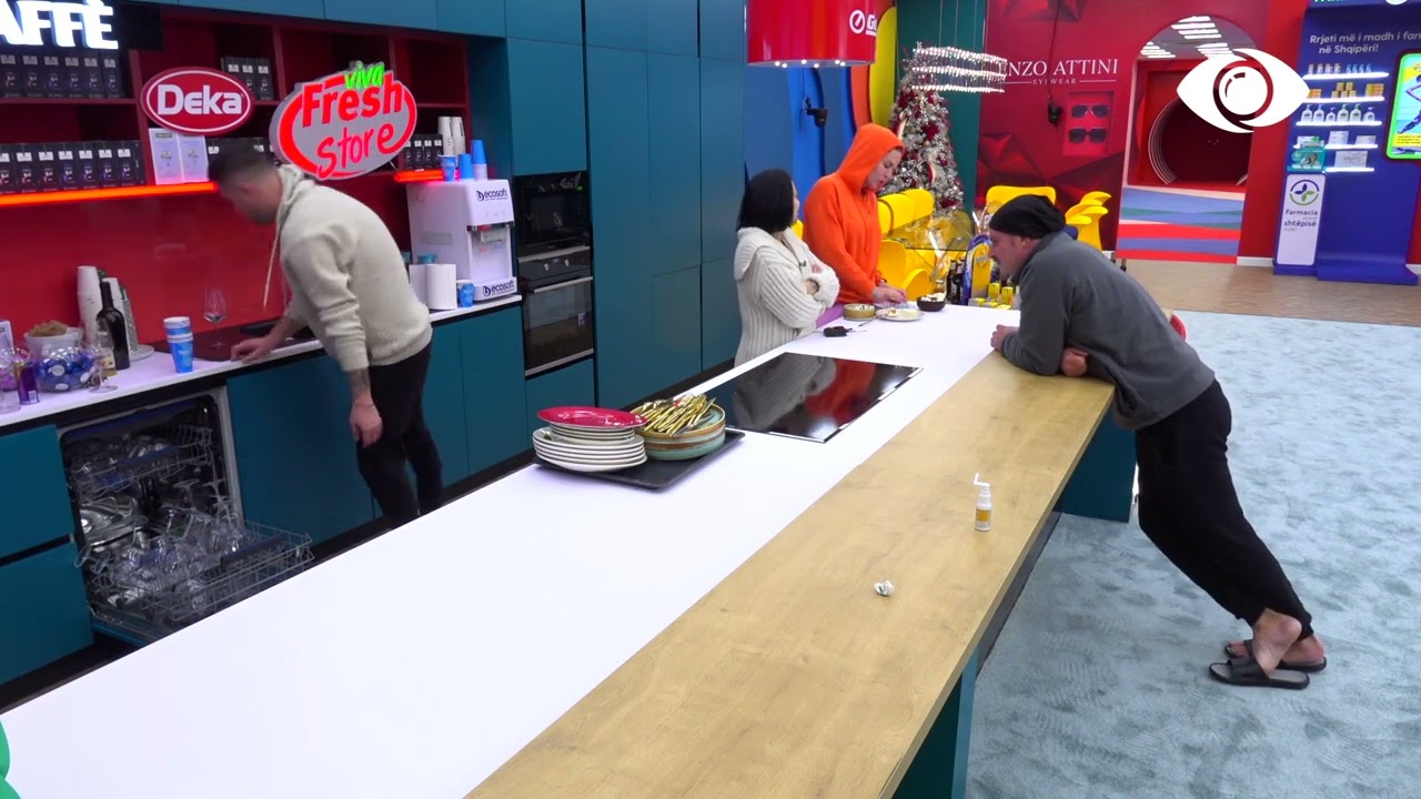 Jam ndarë dhe s'më ka interesuar, Mikela tregon për ish-partnerin