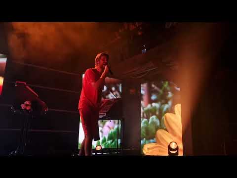 I'm Not Bitter start by Dađi Freyr LIVE in Hamburg 22.09.2025 Fabrik front row high quality