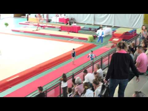 2012-06-09: Célia - Saut 1