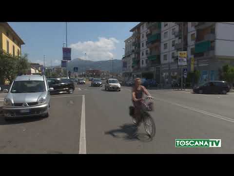 2019-07-22 PRATO - PICCHIATO E DERUBATO DA TRANS, SALVATO DA CARABINIERI