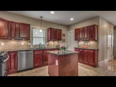 97 Boutelle St, Leominster MA -  Jocelyn Jastrab -  Tel 617 899 0934